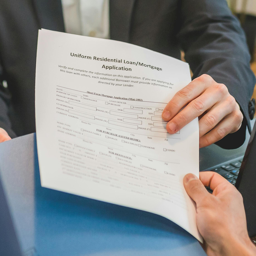 Mortgage Rates Hit Yearly Lows—Then Jump After the Fed Cut. Here’s What Happened (and Why Applications Just Surged)